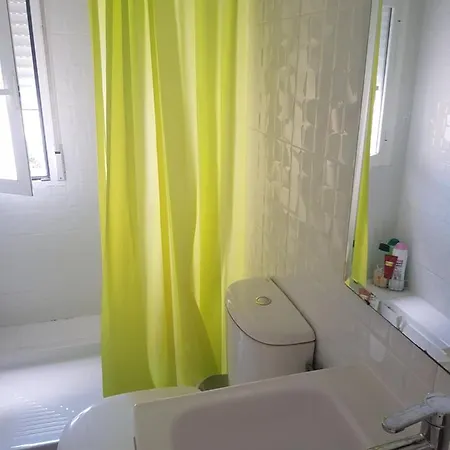 Habitacion En La Playa De Gandia Valencia Homestay